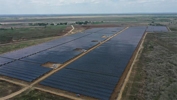 Genera 17 MW parque solar en fase de pruebas cerca de Bayamo