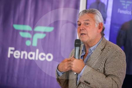 Fenalco se mete en debate sobre medicamentos y responsabiliza al Gobierno por crisis