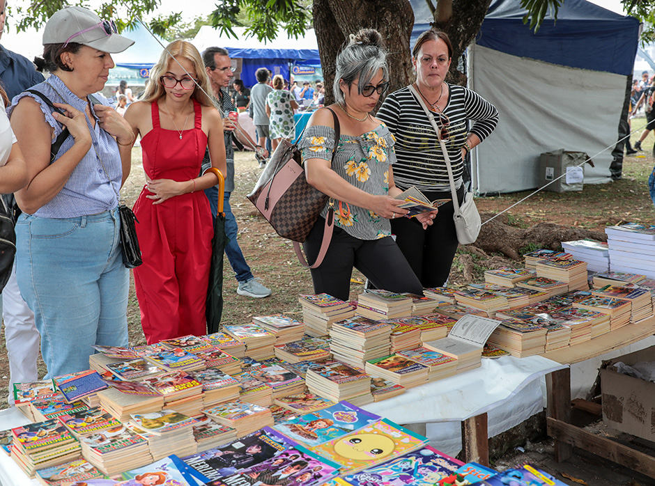 Desde Santiago de Cuba cerró sus puertas la XXXIII Feria Internacional del Libro