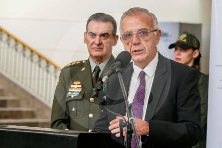 El general Lamprea, el entramado ‘Pitufo’ y la denuncia que lo uniría con Quintero