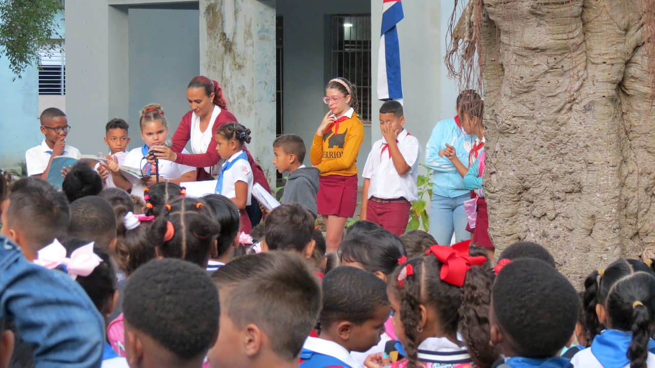 Menos estudiantes, pocos maestros y muchas ‘advertencias’: así va la Educación en Cuba