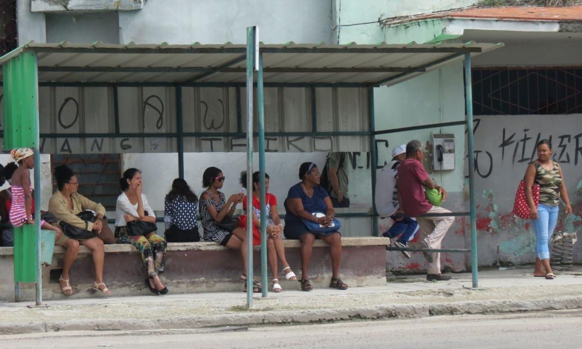 descalabro-del-transporte-en-cuba:-los-pasajeros-trasladados-caen-un-40%-en-19-anos