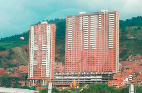 hombre-salto-de-un-piso-20-en-un-edificio-de-bello-para-evitar-que-lo-asesinaran