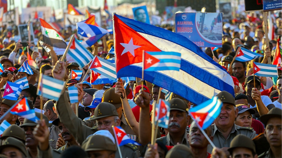 Sin gasolina para el transporte en Cuba, el régimen convoca un ‘multitudinario desfile’ por el Primero de Mayo