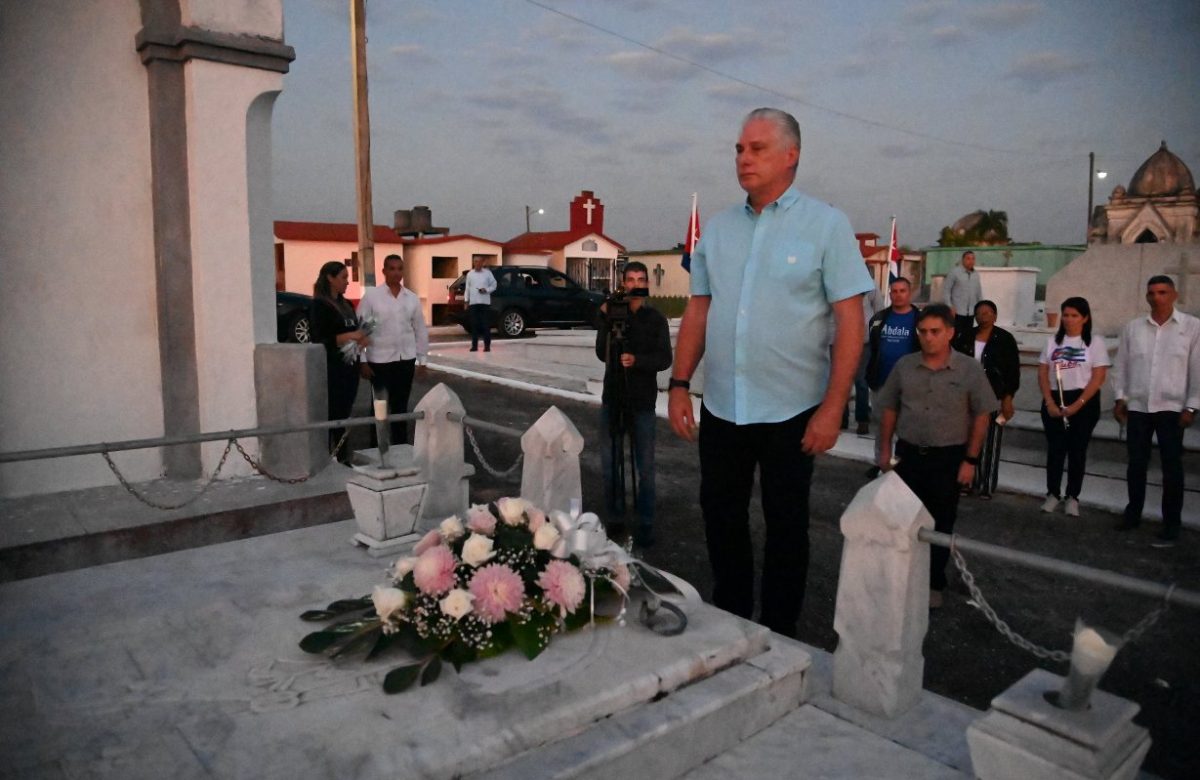 diaz-canel-rindio-tributo-a-jose-antonio-echeverria