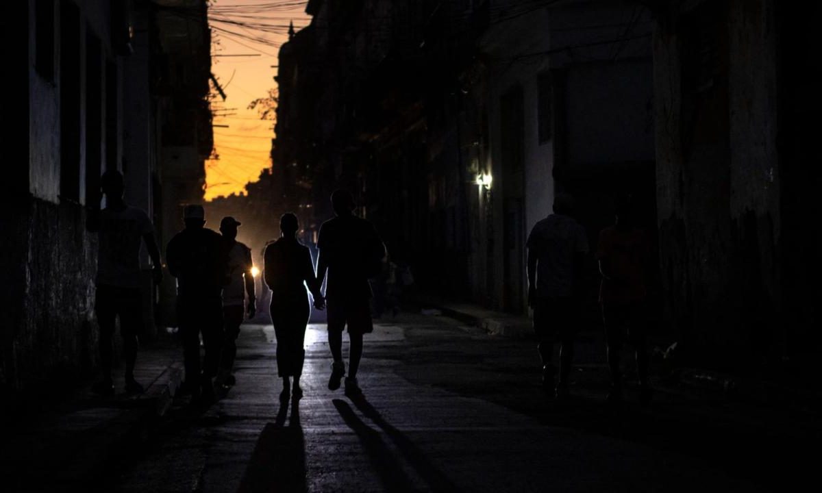 la-union-electrica-da-por-restablecido-el-sistema-electroenergetico,-pero-los-apagones-siguen
