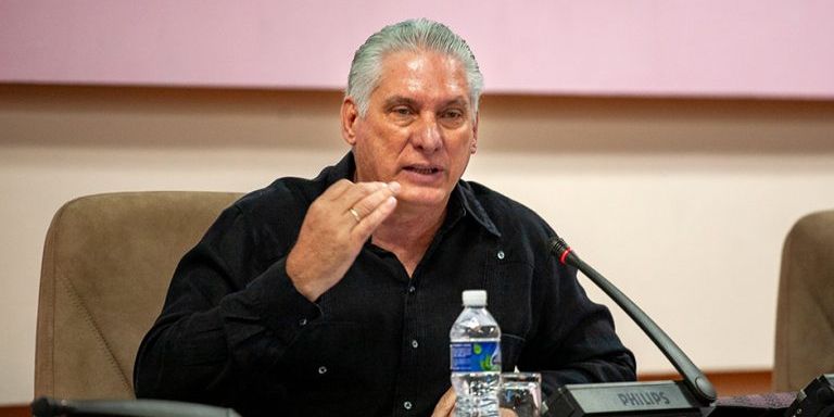 Díaz-Canel agradece a los cubanos por aguantar los apagones