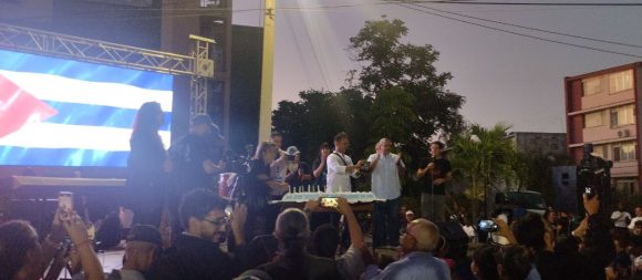 coloquio-patria-llego-a-los-barrios-habaneros