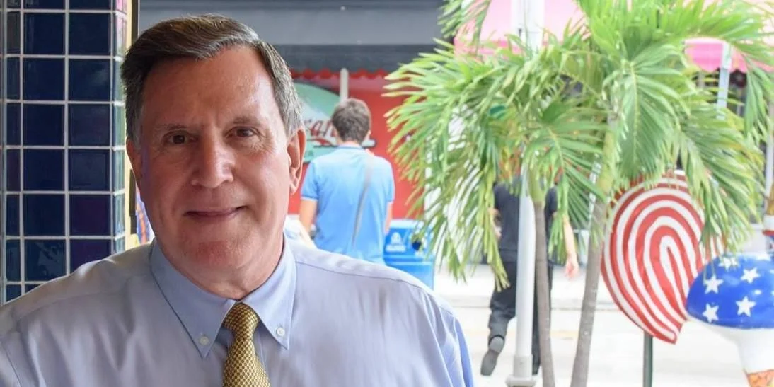 cierran-investigacion-penal-contra-el-comisionado-de-miami-joe-carollo