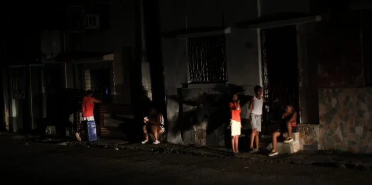la-mitad-de-cuba-sin-luz:-el-sistema-electrico-colapsado-por-segundo-dia-seguido