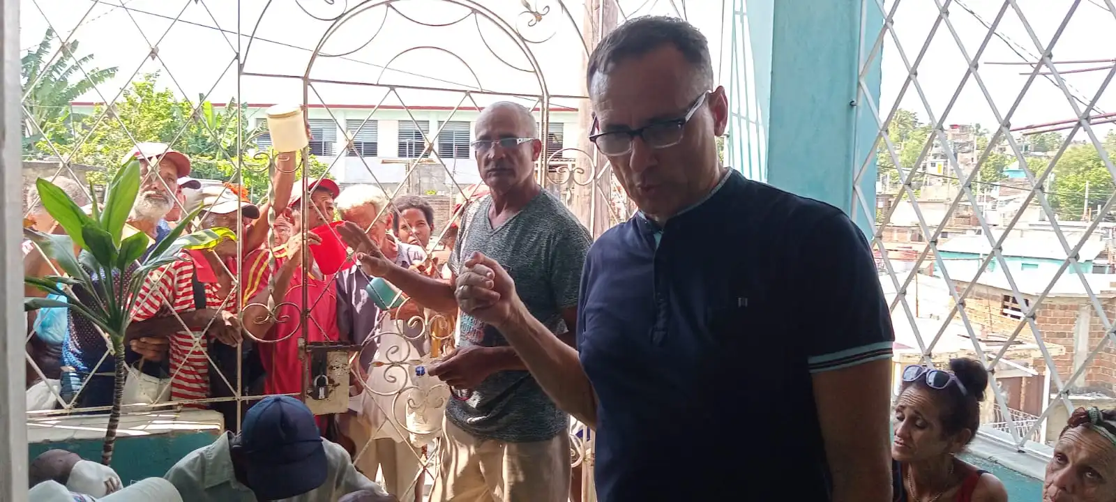 Ferrer: «Seguiré alimentando a los necesitados aunque me cueste la cárcel o la muerte»