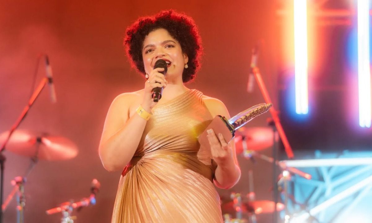 cantautora-nicaraguense-ceshia-ubau-gana-4-premios-de-premios-musica-503