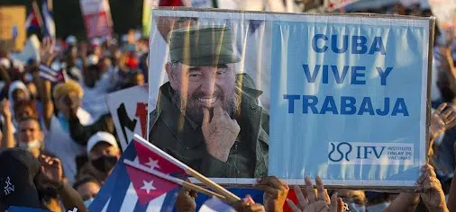 Díaz-Canel extraña a la URSS y Guilarte inventa crisis… del capitalismo