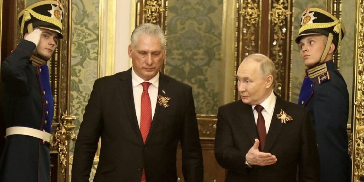 Díaz-Canel llega a Rusia para asistir junto a Putin al Desfile de la Victoria