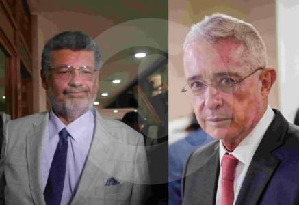 Uribe declara hoy en el juicio por soborno; la defensa anticipó detalles de su estrategia