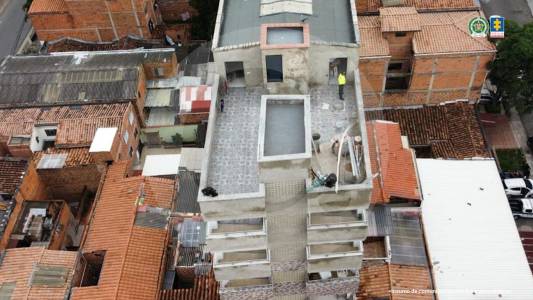 Edificio de $4.000 millones en Bello fue ocupado por presuntos nexos con el ELN