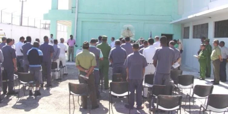 Autoridades de prisión camagüeyana Kilo 8 impiden a los reclusos recibir algunos alimentos