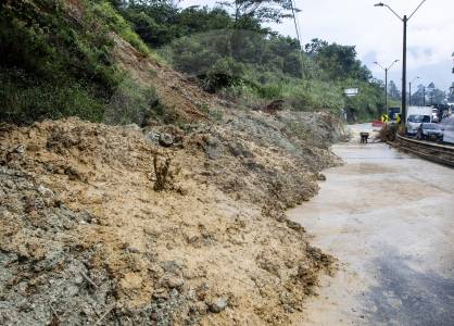Lluvias y sismos empeoran fallas geológicas en Antioquia: hay lugares con 15 derrumbes en 20 días