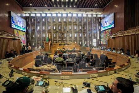 La Asamblea le aprobó medio billón de pesos adicionales al gobierno de Andrés Julián Rendón