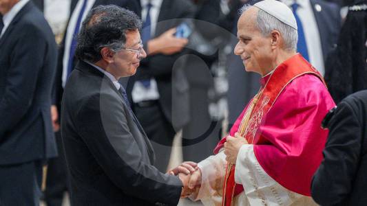 Así fue el primer saludo del papa León XIV con el presidente Petro: tendrán audiencia privada