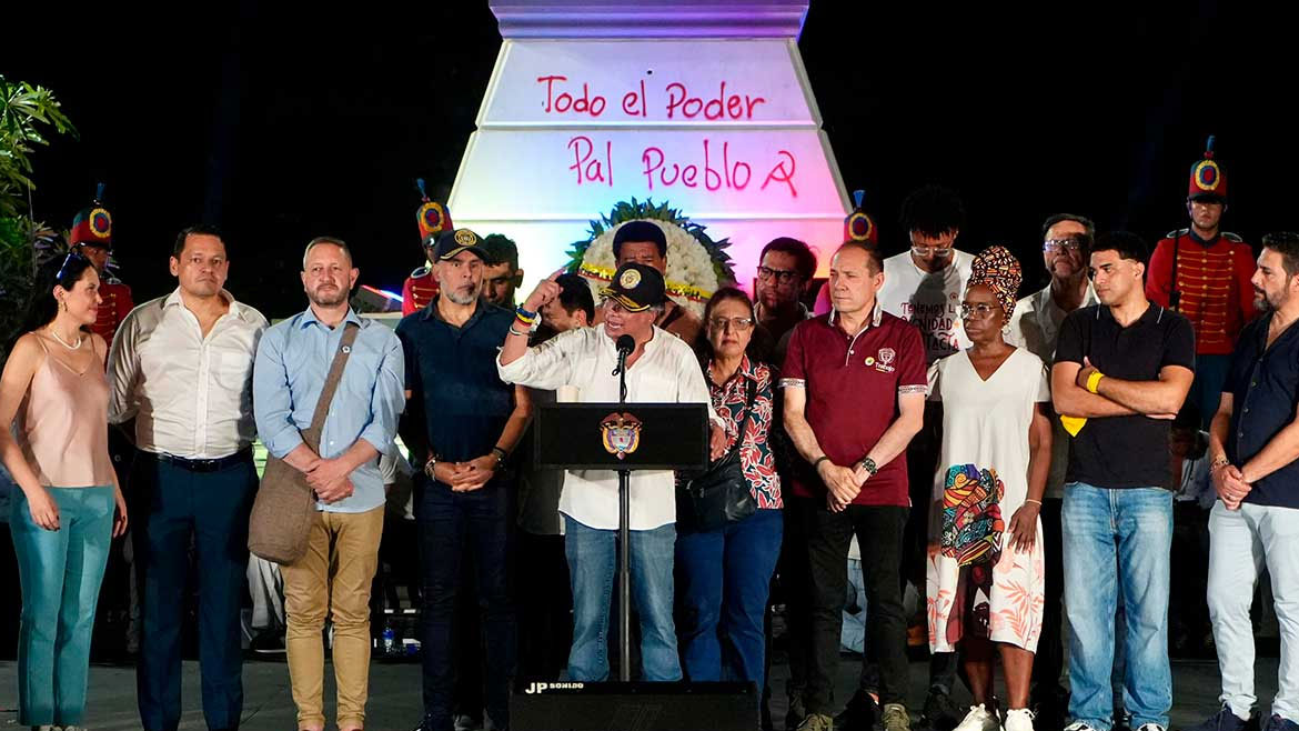 Petro says Colombia’s government will support indefinite strike – Colombia News