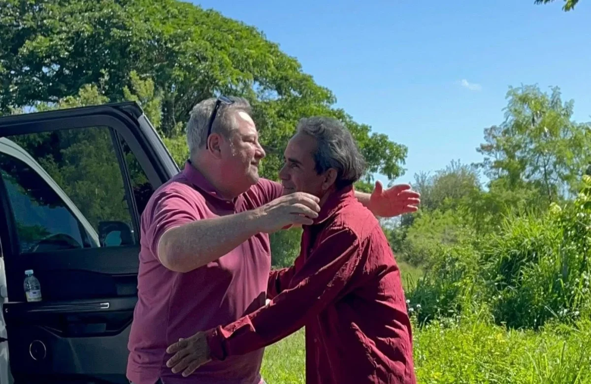 mike-hammer:-un-diplomatico-incomodo-en-un-rio-muy-revuelto