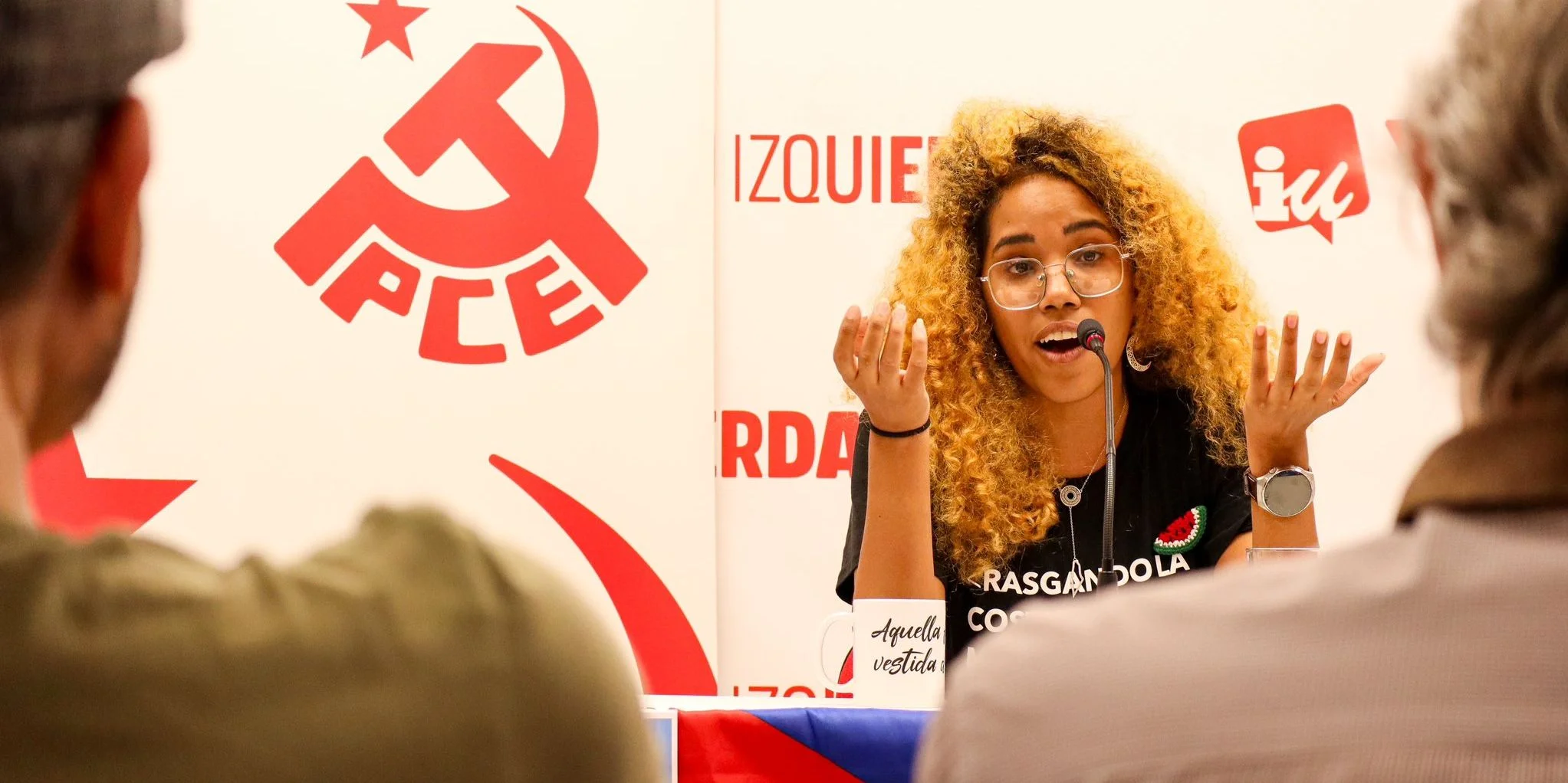 Presentadora de ‘Con filo’ niega existencia de presos políticos en Cuba