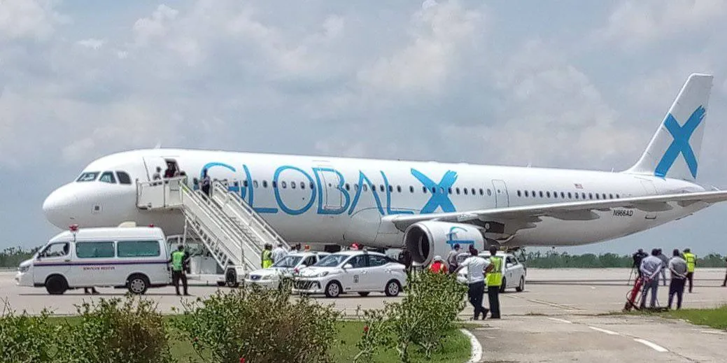 EE.UU. devuelve a Cuba a 130 migrantes irregulares en el quinto vuelo de deportación del año