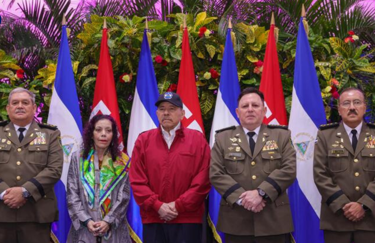 daniel-ortega-refuerza-control-en-el-ejercito-de-nicaragua