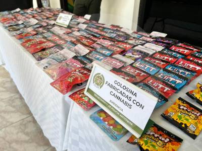 Incautaron 300 paquetes de dulces con marihuana que iban para los colegios de Medellín
