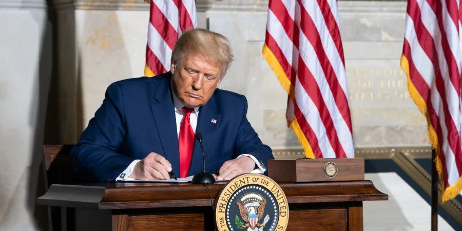 Trump impone restricción parcial de entrada a EE.UU. a ciudadanos cubanos  