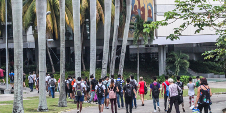 El estudiantado universitario frente a ETECSA