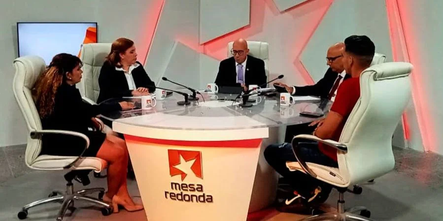 A ETECSA y al régimen cubano: «¡Váyanse ToDus a la Picta!»