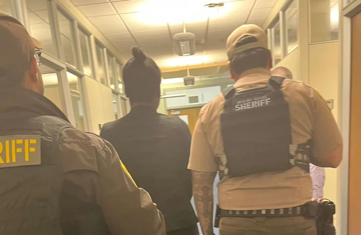 migrantes-con-orden-de-arresto-que-acudan-a-las-oficinas-de-uscis-seran-detenidos