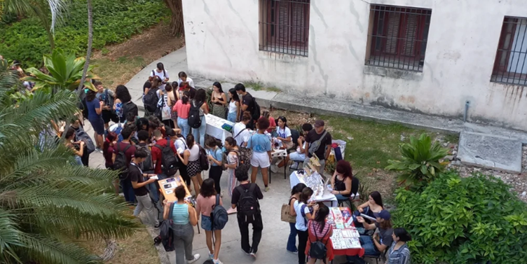 estudiantes-de-biologia-y-famca-se-suman-al-paro-universitario-contra-el-tarifazo-de-etecsa