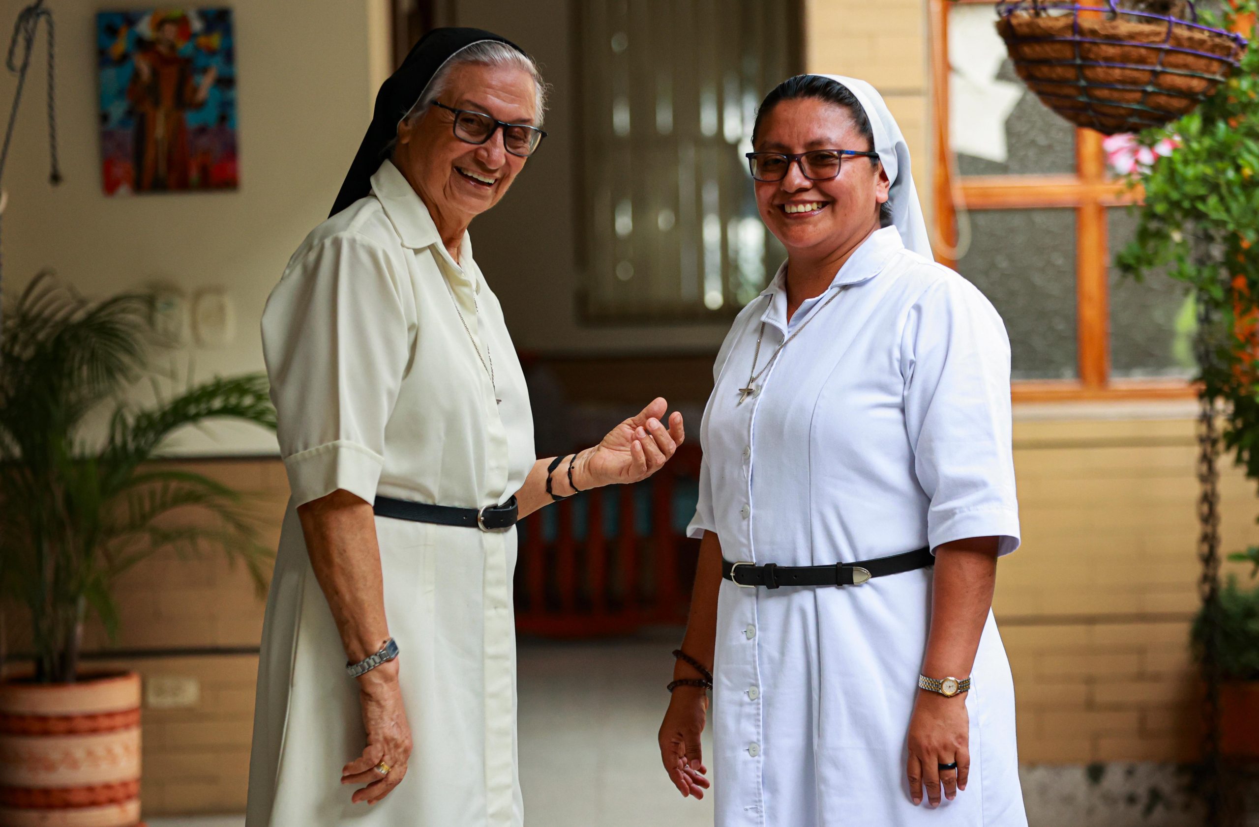 La hermana Carolina Agudelo lleva 30 años siendo la madrina de viudas y huérfanos de Urabá