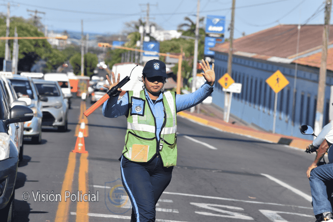 policia-detiene-y-procesa-a-motociclistas-por-poner-en-peligro-a-otras-personas