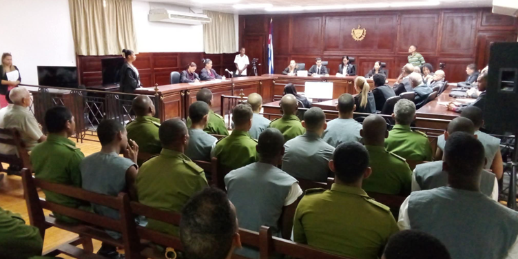 dictan-sentencia-contra-20-jovenes-por-la-pelea-con-machetes-en-la-finca-de-los-monos