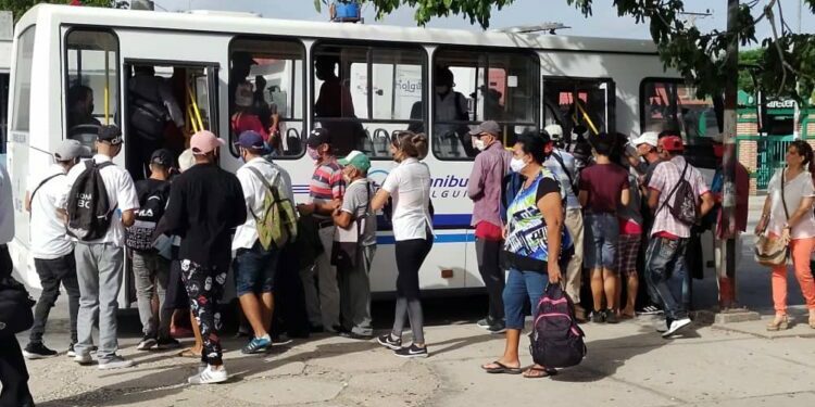Movilidad en Artemisa: solo 45 de 129 rutas de transporte funcionan en la provincia