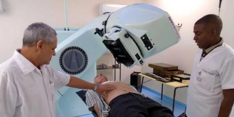Sin tratamiento o radioterapia: 1.000 espirituanos fallecen cada año por cáncer en Cuba