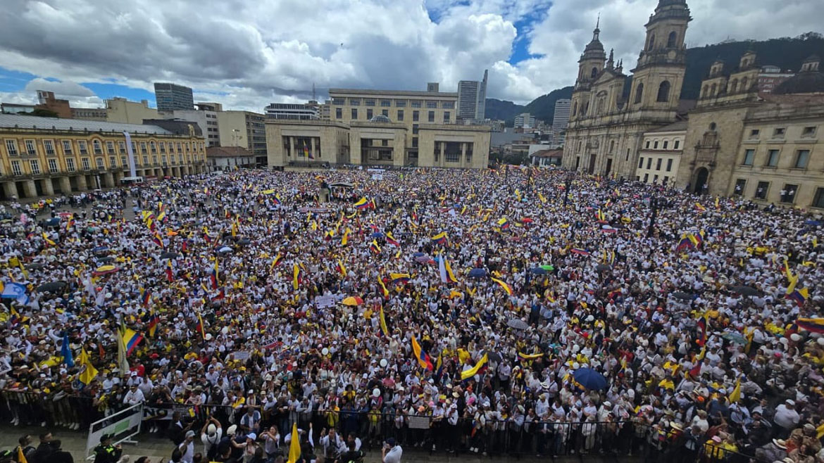 Colombia’s opposition organizes biggest protest yet – Colombia News
