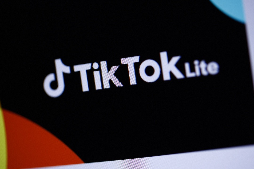 Trump firma decreto para prolongar 90 días plazo de venta de TikTok – Nicaragua Investiga