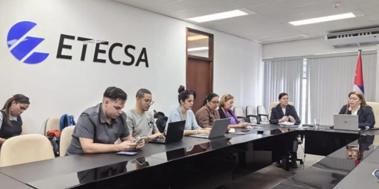 ETECSA habló y todo quedó en silencio, sí señor