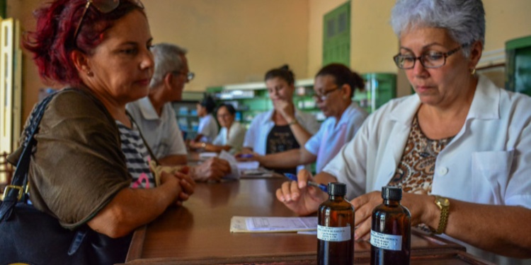 Régimen cubano importará desde Bielorrusia 15 nuevos medicamentos