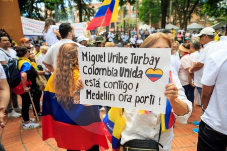 5 verdades incómodas que destapó el atentado contra Miguel Uribe