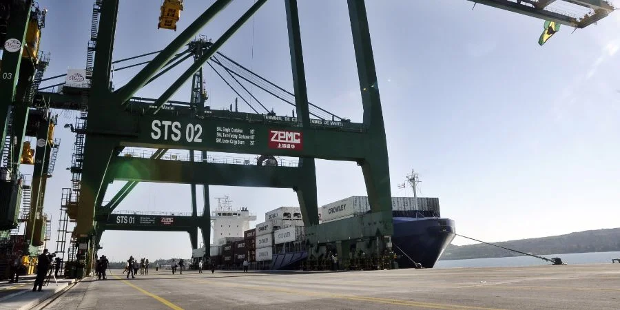 Gobierno cubano permitirá a Rusia construir un centro logístico en el puerto del Mariel