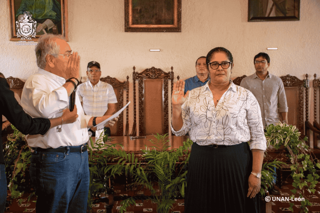 Gustavo Porras confirma caída en desgracia de la rectora de la UNAN‑León