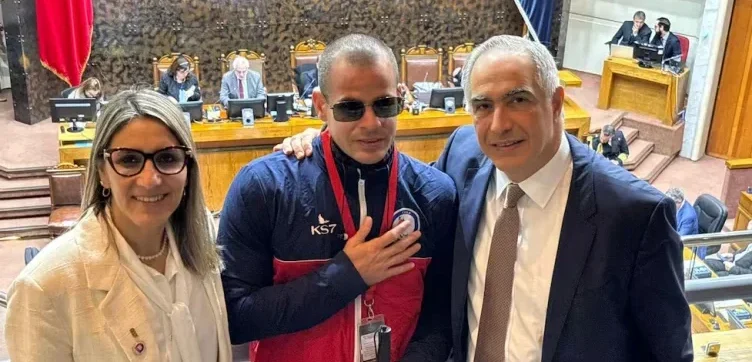 Atleta cubano que desertó en Juegos Parapanamericanos recibe nacionalidad chilena