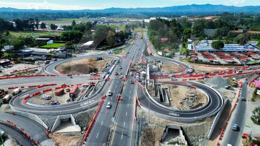 quedaron-habilitados-los-cuatro-lazos-del-intercambio-vial-del-aeropuerto-jose-maria-cordova