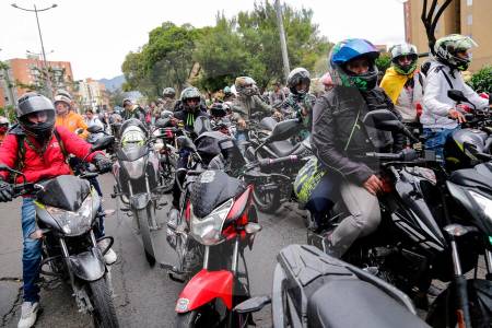 ¿Tiene una moto con baúl? Ojo, que no lo vayan a multar por esto